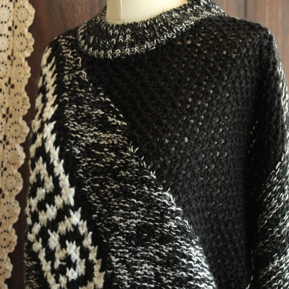Vintage 1980s Mens Sweater, Fuze Black and White Unisex Jumper, Geometric Print - Picture 8 of 10